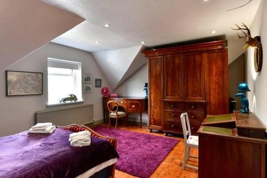 Quirky 4 Bedroom Apartment With Terrace 카디프 외부 사진